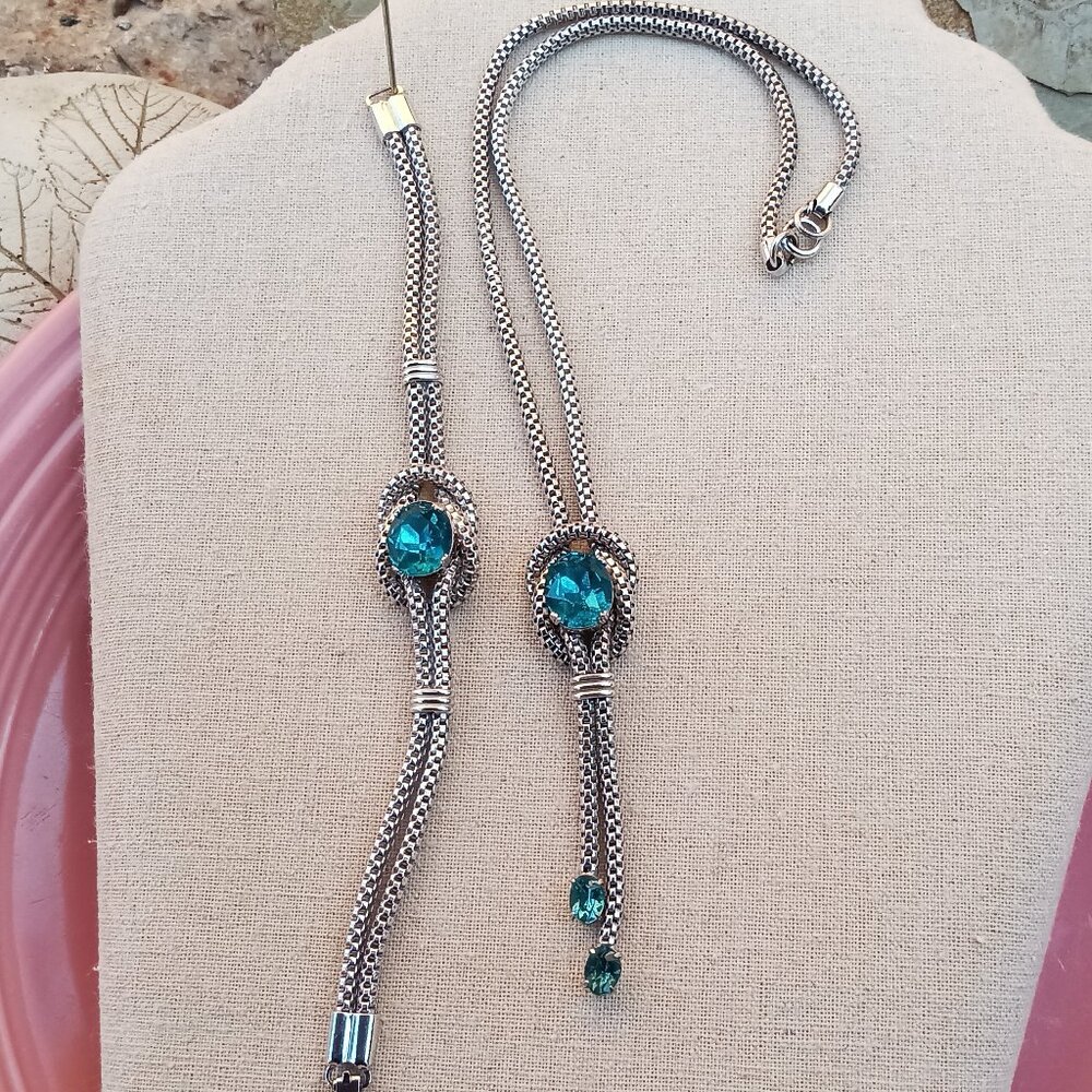 Beautiful Bond Boyd Sterling Knot Set